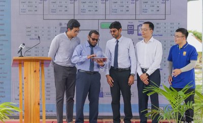 އޭދަފުށީގައި ގާއިމުކުރި 1.2 މެގަވޮޓްގެ ސޯލާ އަދި ބެޓެރީ ނިޒާމު ރަސްމީކޮށް އިފްތިތާޙުކޮށްފި