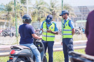ޤަވާއިދާ އެއްގޮތަށް ދުއްވާ ފަރާތްތަކަށް ހަދިޔާއެއް!