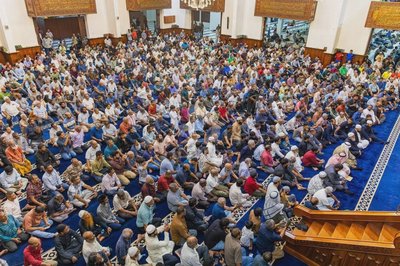 މުޖުތަމަޢު އިޞްލާޙުކުރަން އިޚުލާޞްތެރިކަމާއެކު މަސައްކަތްކުރަނީ ކިތައް މީހުން؟: ޚުޠުބާ